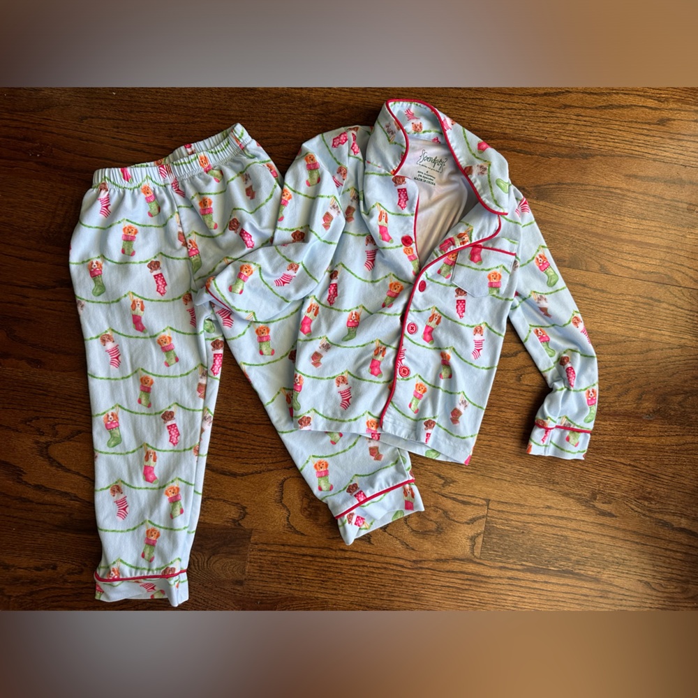 Serendipity by shrimp and grits Christmas pajamas size small